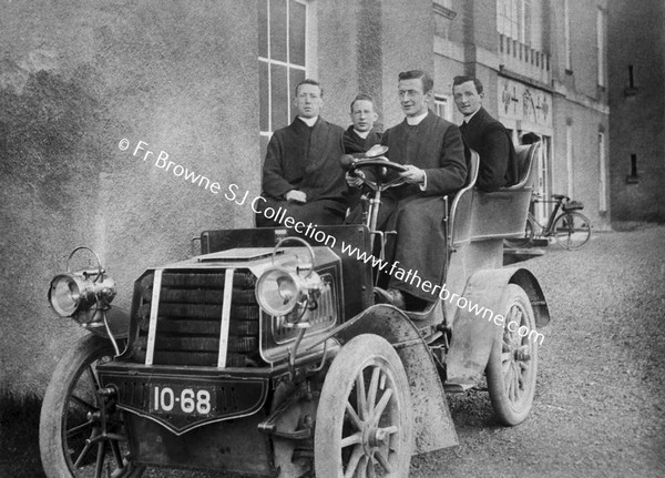 FR BROWNE & GROUP OF S.J. IN CAR